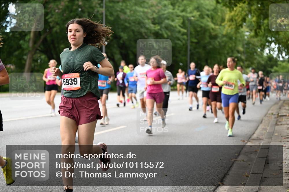 06.09.2026 - CURREX Alsterlauf Dr. Thomas Lammeyer http://msf.ph/oto/10115572 06.09.2026 09:10:53 Laufen 5939 meine-sportfotos.de