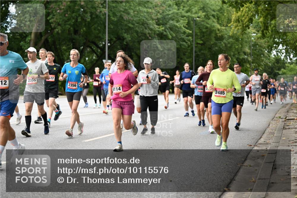 06.09.2026 - CURREX Alsterlauf Dr. Thomas Lammeyer http://msf.ph/oto/10115576 06.09.2026 09:10:54 Laufen 12, 22, 433, 5632, 2355, 2356, 6114, 606, 2485 meine-sportfotos.de