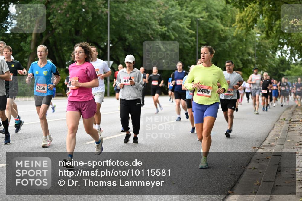 06.09.2026 - CURREX Alsterlauf Dr. Thomas Lammeyer http://msf.ph/oto/10115581 06.09.2026 09:10:55 Laufen 2356, 61, 3, 435, 60, 2485, 065 meine-sportfotos.de