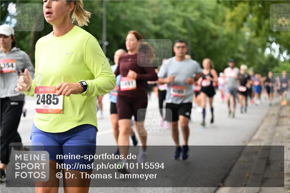 06.09.2026 - CURREX Alsterlauf Dr. Thomas Lammeyer http://msf.ph/oto/10115594 06.09.2026 09:10:57 Laufen 354, 2485, 2491 meine-sportfotos.de