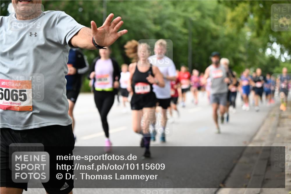 06.09.2026 - CURREX Alsterlauf Dr. Thomas Lammeyer http://msf.ph/oto/10115609 06.09.2026 09:10:59 Laufen 6065 meine-sportfotos.de
