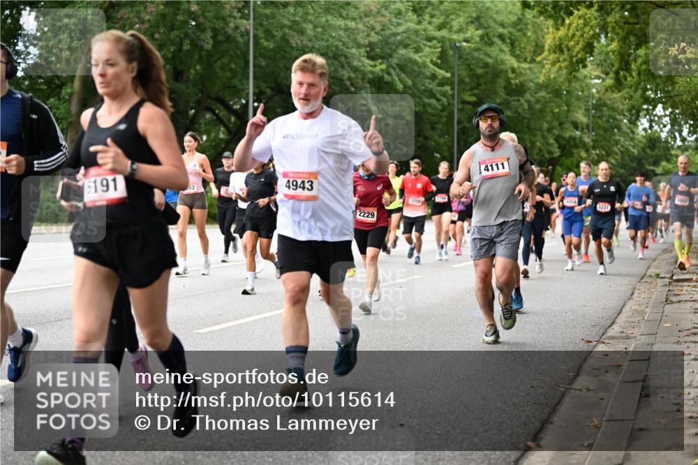 06.09.2026 - CURREX Alsterlauf Dr. Thomas Lammeyer http://msf.ph/oto/10115614 06.09.2026 09:10:59 Laufen 5191, 052, 4943, 2229, 1205, 4111, 4059, 3231, 3852 meine-sportfotos.de