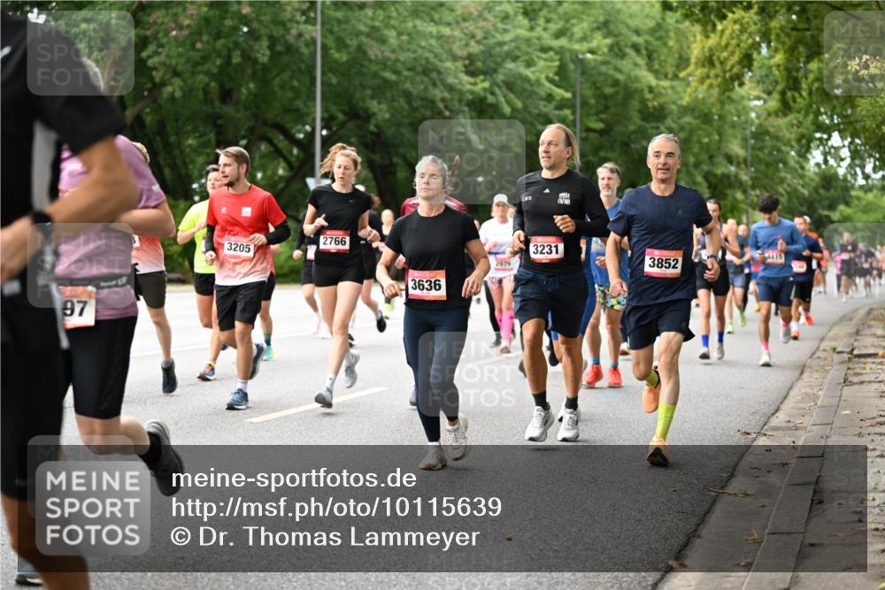 06.09.2026 - CURREX Alsterlauf Dr. Thomas Lammeyer http://msf.ph/oto/10115639 06.09.2026 09:11:03 Laufen 97, 3205, 2766, 3231, 4415, 2979, 3852, 3636 meine-sportfotos.de