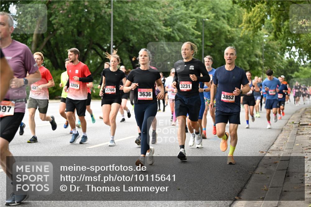 06.09.2026 - CURREX Alsterlauf Dr. Thomas Lammeyer http://msf.ph/oto/10115641 06.09.2026 09:11:03 Laufen 97, 4627, 3205, 2766, 3636, 3231, 4415, 3852 meine-sportfotos.de