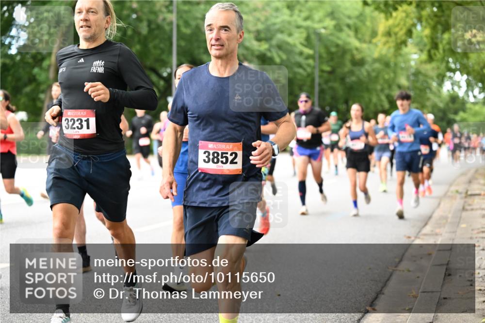 06.09.2026 - CURREX Alsterlauf Dr. Thomas Lammeyer http://msf.ph/oto/10115650 06.09.2026 09:11:04 Laufen 3231, 3852 meine-sportfotos.de