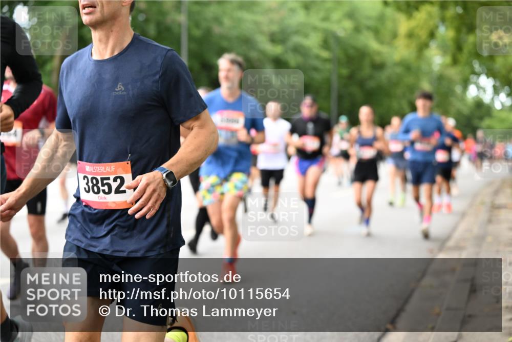 06.09.2026 - CURREX Alsterlauf Dr. Thomas Lammeyer http://msf.ph/oto/10115654 06.09.2026 09:11:05 Laufen 0, 3852 meine-sportfotos.de
