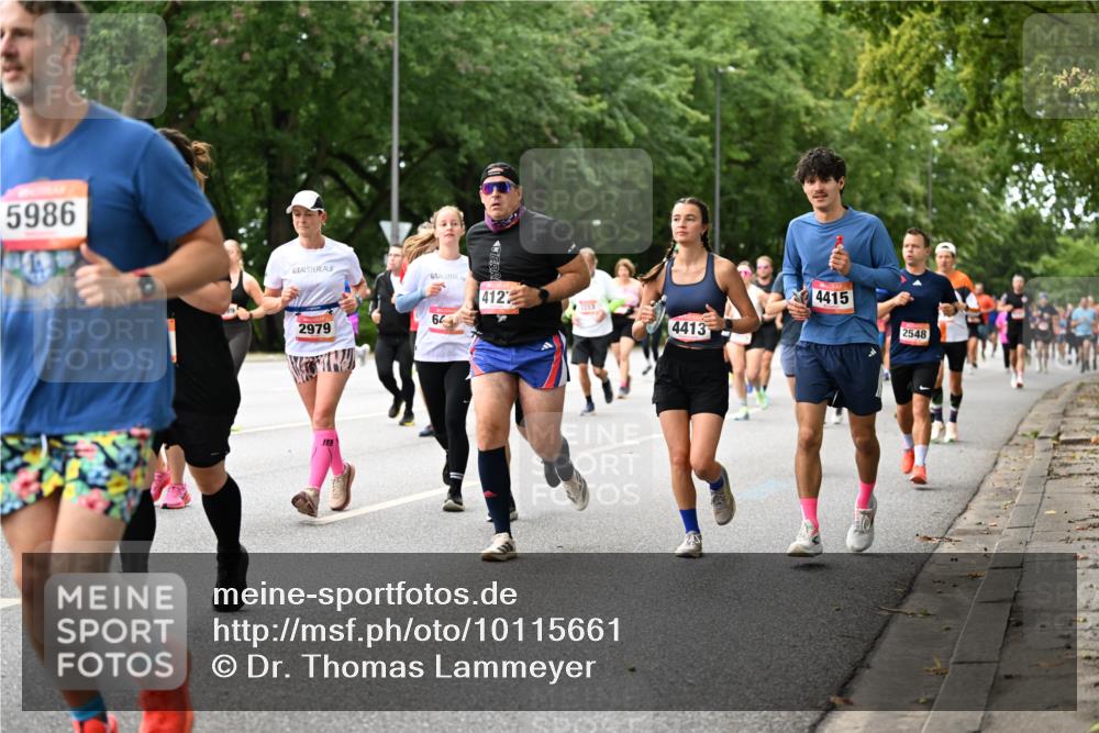 06.09.2026 - CURREX Alsterlauf Dr. Thomas Lammeyer http://msf.ph/oto/10115661 06.09.2026 09:11:06 Laufen 5986, 412, 1313, 64, 2979, 4413, 4415, 2548 meine-sportfotos.de