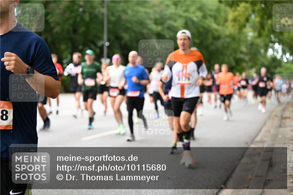 06.09.2026 - CURREX Alsterlauf Dr. Thomas Lammeyer http://msf.ph/oto/10115680 06.09.2026 09:11:10 Laufen 8 meine-sportfotos.de