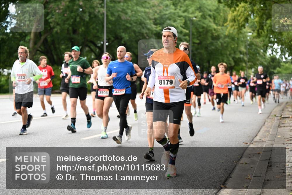 06.09.2026 - CURREX Alsterlauf Dr. Thomas Lammeyer http://msf.ph/oto/10115683 06.09.2026 09:11:10 Laufen 1313, 3333, 1312, 2505, 4953, 8179 meine-sportfotos.de