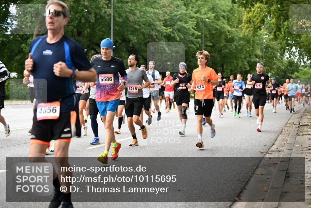 06.09.2026 - CURREX Alsterlauf Dr. Thomas Lammeyer http://msf.ph/oto/10115695 06.09.2026 09:11:12 Laufen 4856, 875, 5586, 5215, 132, 4213, 4797, 17 meine-sportfotos.de