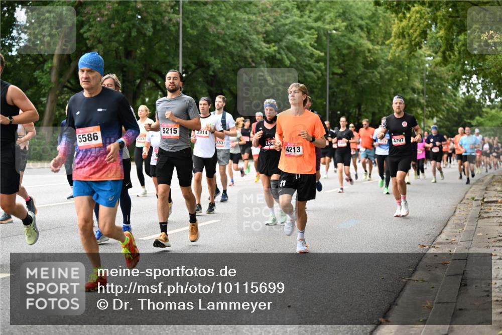 06.09.2026 - CURREX Alsterlauf Dr. Thomas Lammeyer http://msf.ph/oto/10115699 06.09.2026 09:11:12 Laufen 5215, 3914, 5586, 2341, 4797, 283, 13, 4213 meine-sportfotos.de