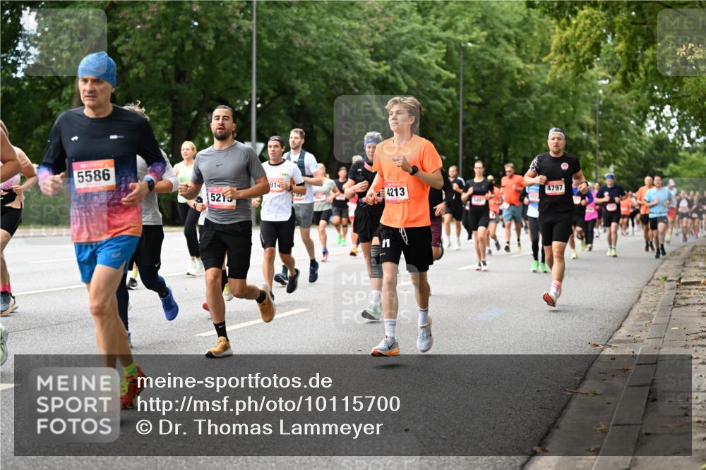06.09.2026 - CURREX Alsterlauf Dr. Thomas Lammeyer http://msf.ph/oto/10115700 06.09.2026 09:11:12 Laufen 5586, 5213, 91, 4213, 4797 meine-sportfotos.de