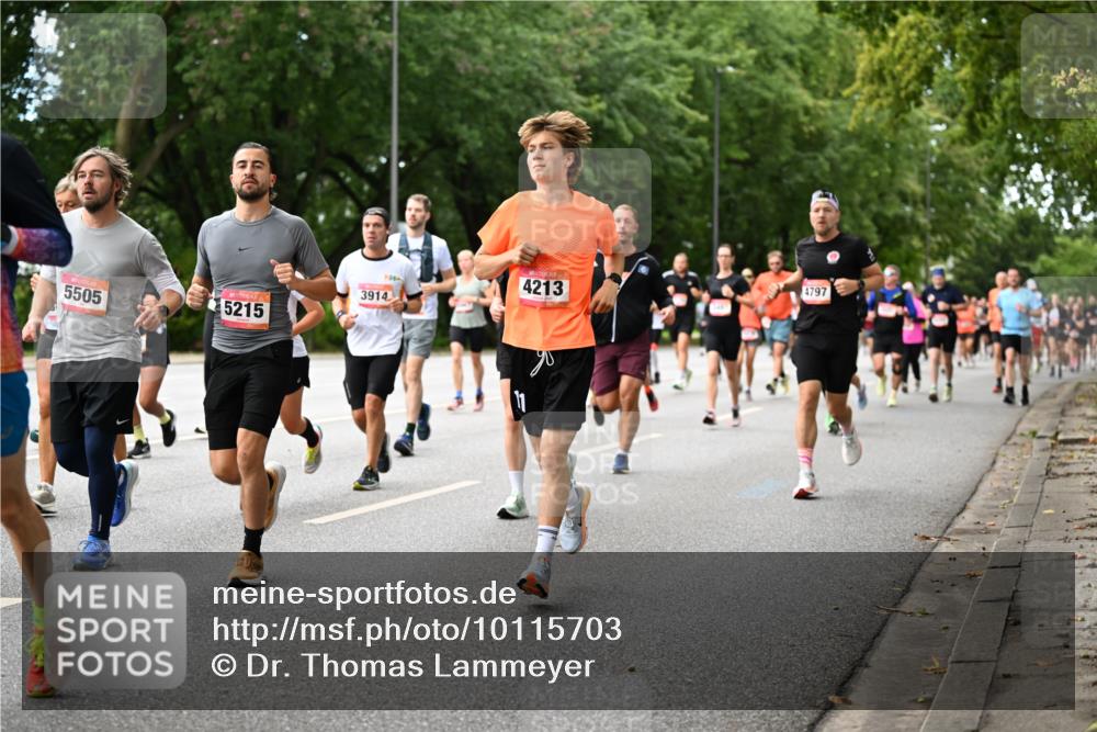06.09.2026 - CURREX Alsterlauf Dr. Thomas Lammeyer http://msf.ph/oto/10115703 06.09.2026 09:11:13 Laufen 5505, 5215, 3914, 4213, 4797, 11 meine-sportfotos.de