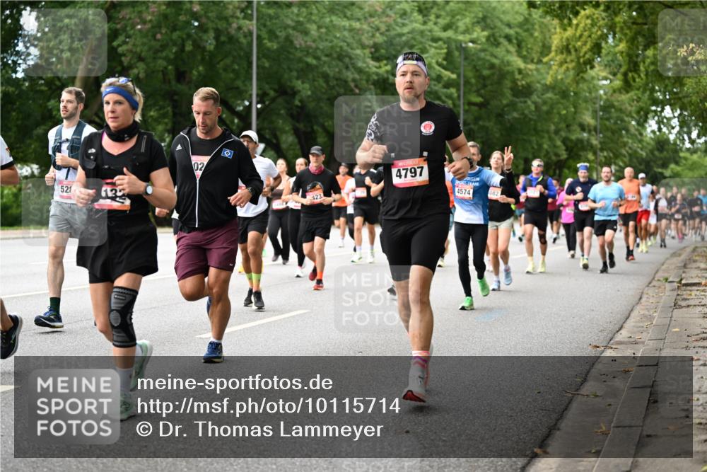 06.09.2026 - CURREX Alsterlauf Dr. Thomas Lammeyer http://msf.ph/oto/10115714 06.09.2026 09:11:15 Laufen 52, 132, 02, 123, 4797, 4574, 082 meine-sportfotos.de