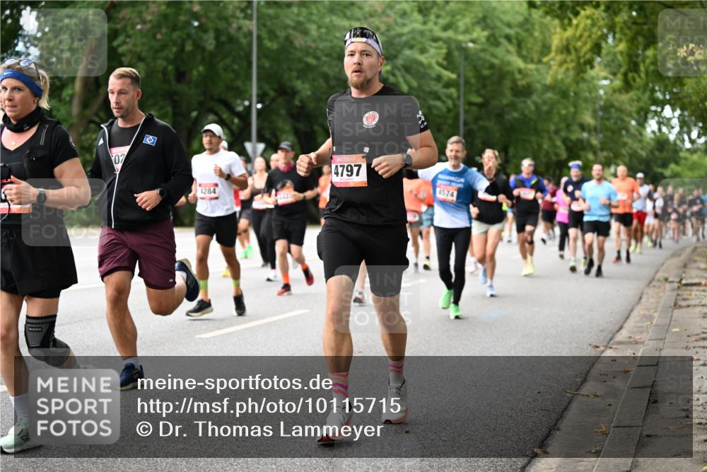 06.09.2026 - CURREX Alsterlauf Dr. Thomas Lammeyer http://msf.ph/oto/10115715 06.09.2026 09:11:15 Laufen 07, 4284, 4797, 4574 meine-sportfotos.de