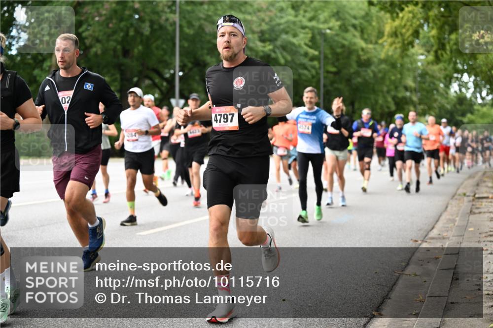 06.09.2026 - CURREX Alsterlauf Dr. Thomas Lammeyer http://msf.ph/oto/10115716 06.09.2026 09:11:15 Laufen 02, 6425, 4797, 9, 4574 meine-sportfotos.de
