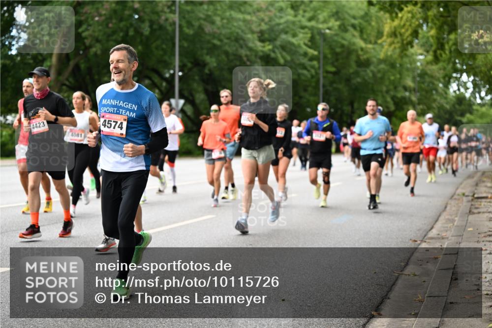 06.09.2026 - CURREX Alsterlauf Dr. Thomas Lammeyer http://msf.ph/oto/10115726 06.09.2026 09:11:17 Laufen 4423, 4081, 4574 meine-sportfotos.de