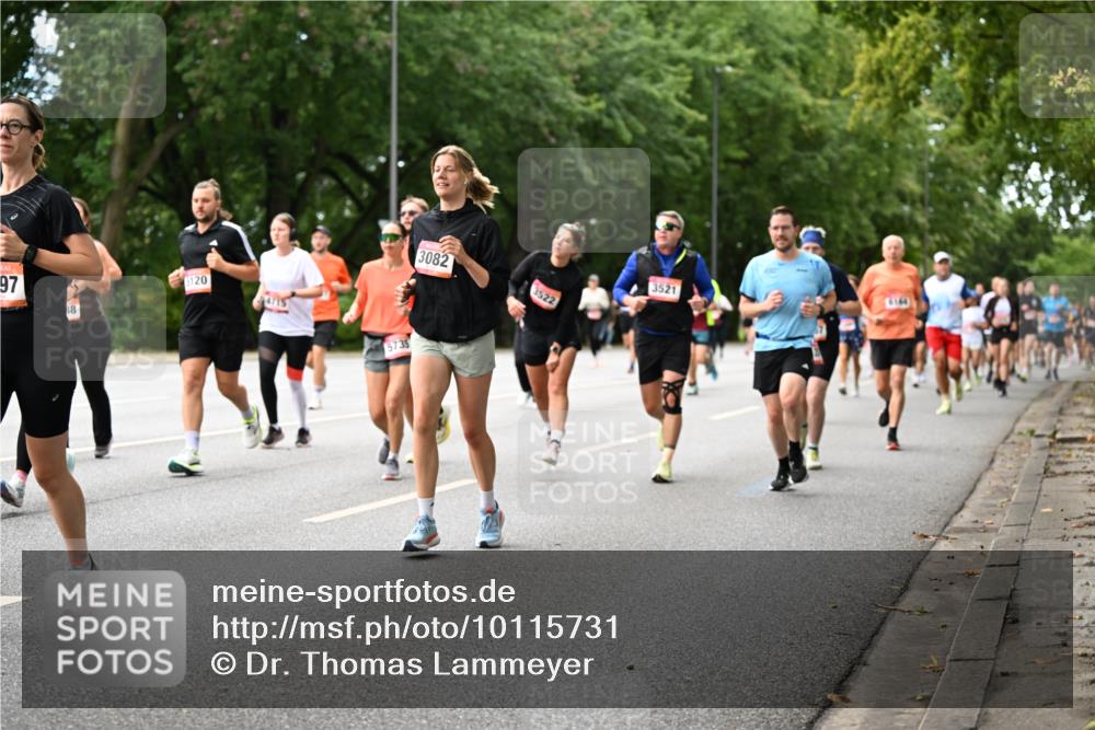 06.09.2026 - CURREX Alsterlauf Dr. Thomas Lammeyer http://msf.ph/oto/10115731 06.09.2026 09:11:17 Laufen 97, 38, 120, 3082, 3522, 5735, 3521 meine-sportfotos.de