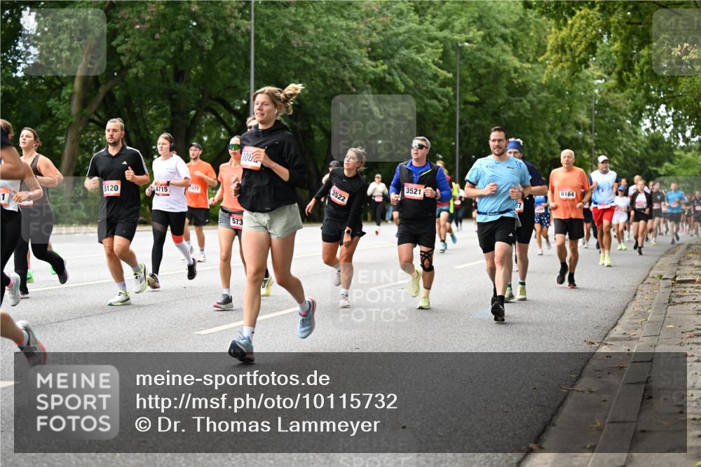 06.09.2026 - CURREX Alsterlauf Dr. Thomas Lammeyer http://msf.ph/oto/10115732 06.09.2026 09:11:18 Laufen 5120, 4715, 2977, 308, 573, 3522, 3521, 6164 meine-sportfotos.de