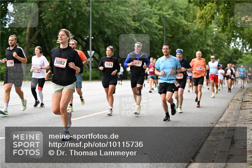 06.09.2026 - CURREX Alsterlauf Dr. Thomas Lammeyer http://msf.ph/oto/10115736 06.09.2026 09:11:18 Laufen 5120, 4715, 3522, 3082, 3521, 8207, 6164 meine-sportfotos.de