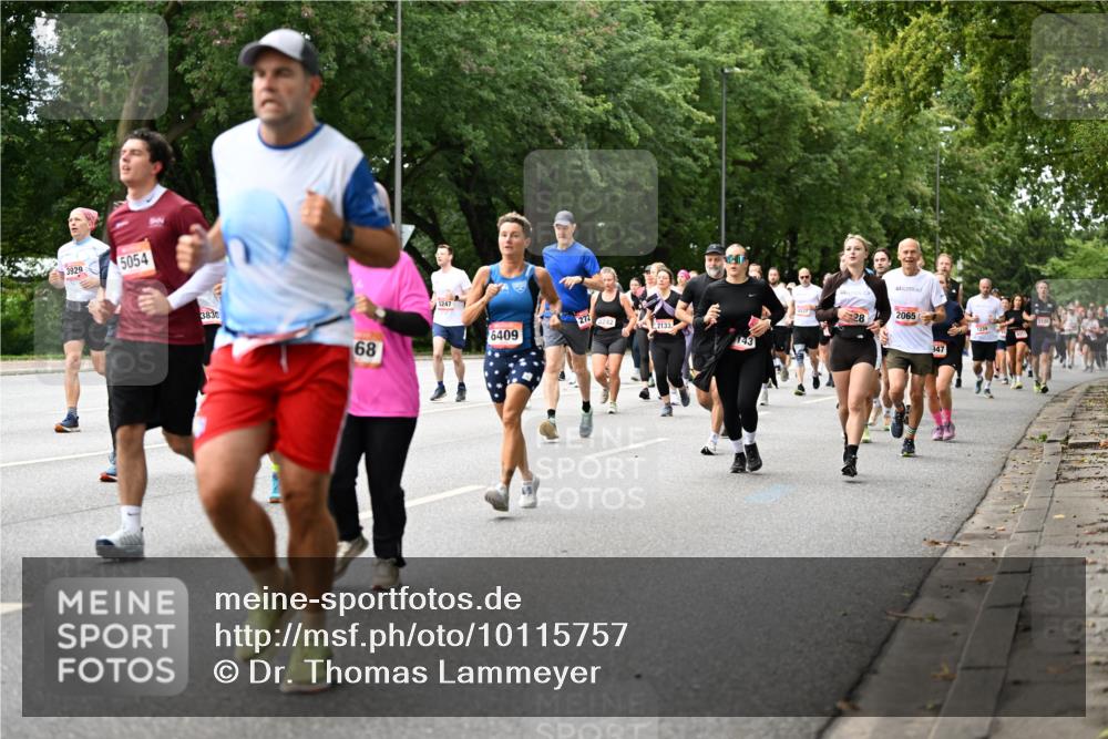 06.09.2026 - CURREX Alsterlauf Dr. Thomas Lammeyer http://msf.ph/oto/10115757 06.09.2026 09:11:23 Laufen 3929, 5054, 3830, 68, 5247, 2133, 6409, 143, 4531, 28, 2065, 347 meine-sportfotos.de