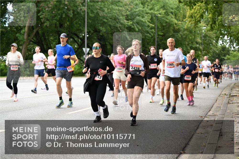 06.09.2026 - CURREX Alsterlauf Dr. Thomas Lammeyer http://msf.ph/oto/10115771 06.09.2026 09:11:25 Laufen 3519, 247, 272, 143, 3804, 2428, 8187, 2065, 2947 meine-sportfotos.de