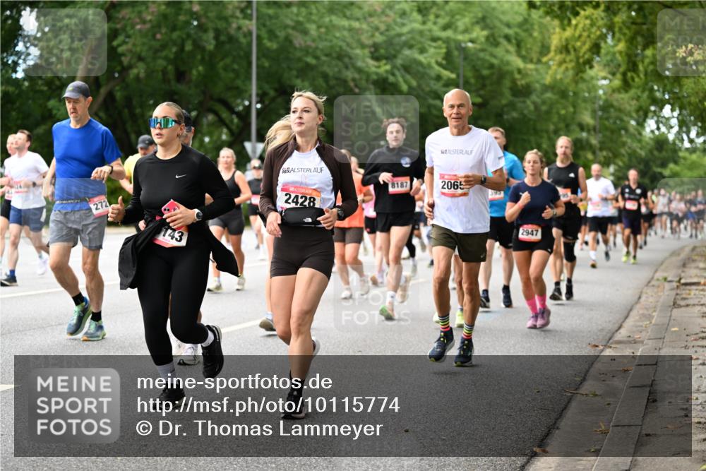 06.09.2026 - CURREX Alsterlauf Dr. Thomas Lammeyer http://msf.ph/oto/10115774 06.09.2026 09:11:26 Laufen 272, 143, 2428, 8187, 2065, 393, 2947 meine-sportfotos.de