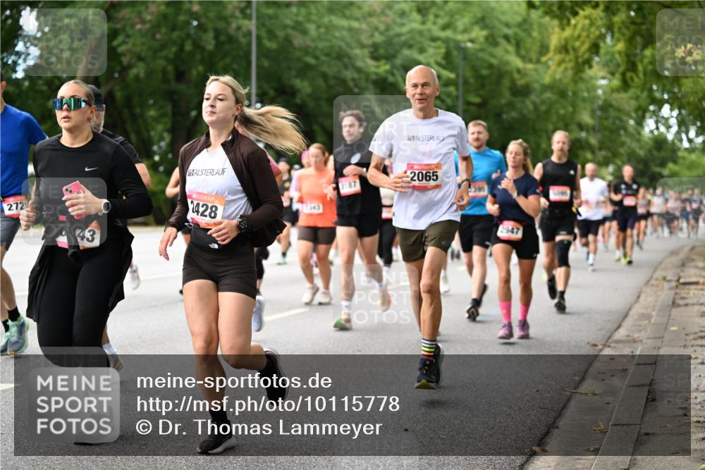 06.09.2026 - CURREX Alsterlauf Dr. Thomas Lammeyer http://msf.ph/oto/10115778 06.09.2026 09:11:26 Laufen 2065, 2721, 43, 2428, 2947 meine-sportfotos.de