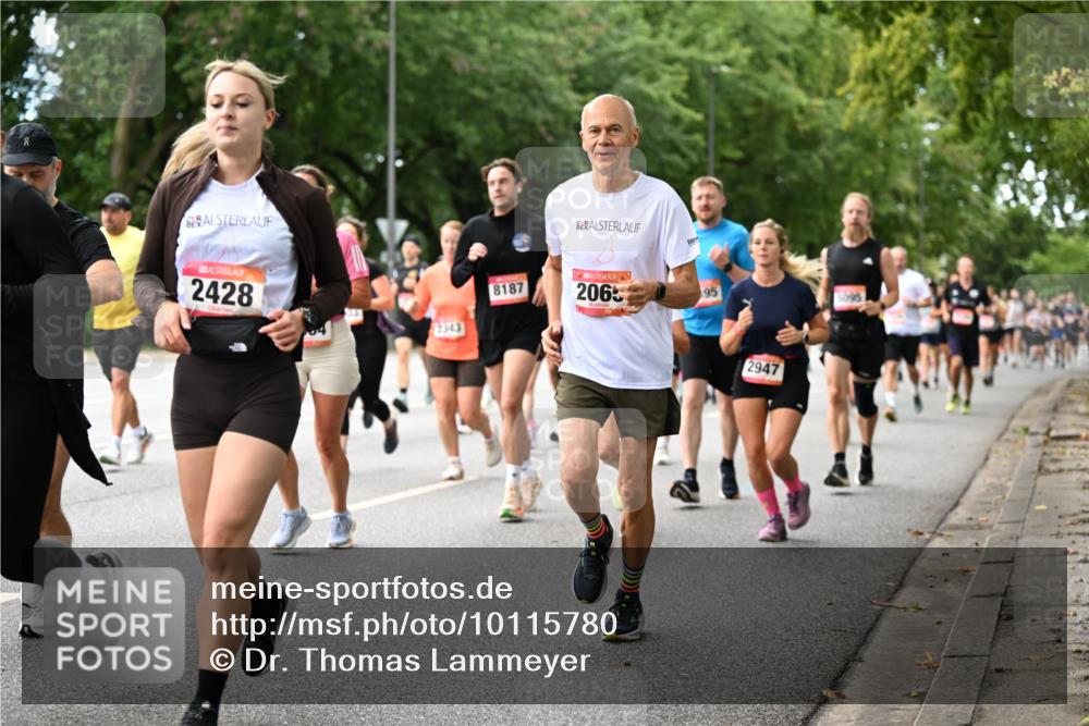 06.09.2026 - CURREX Alsterlauf Dr. Thomas Lammeyer http://msf.ph/oto/10115780 06.09.2026 09:11:27 Laufen 2428, 2343, 8187, 2065, 95, 2947 meine-sportfotos.de