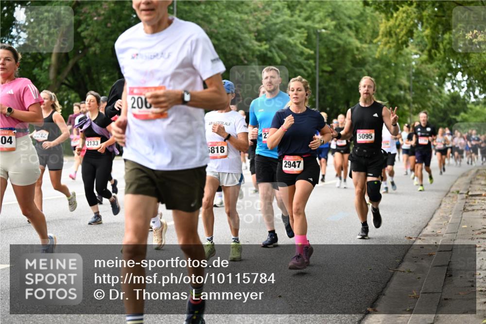 06.09.2026 - CURREX Alsterlauf Dr. Thomas Lammeyer http://msf.ph/oto/10115784 06.09.2026 09:11:27 Laufen 04, 242, 2133, 200, 5818, 2, 2947, 5095 meine-sportfotos.de