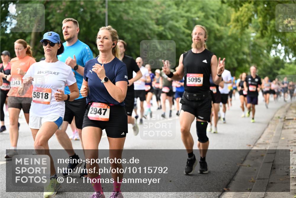 06.09.2026 - CURREX Alsterlauf Dr. Thomas Lammeyer http://msf.ph/oto/10115792 06.09.2026 09:11:29 Laufen 2343, 5818, 2947, 5095 meine-sportfotos.de