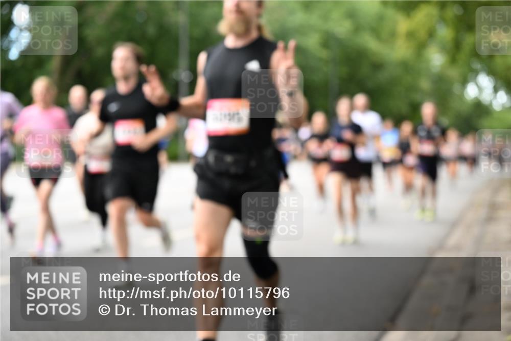 06.09.2026 - CURREX Alsterlauf Dr. Thomas Lammeyer http://msf.ph/oto/10115796 06.09.2026 09:11:29 Laufen  meine-sportfotos.de