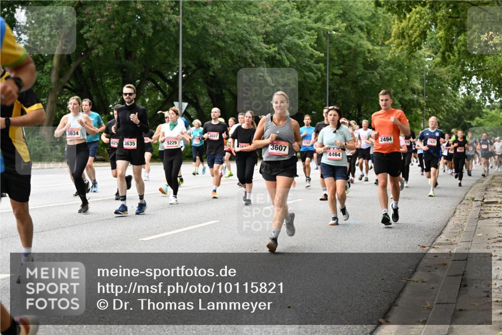 06.09.2026 - CURREX Alsterlauf Dr. Thomas Lammeyer http://msf.ph/oto/10115821 06.09.2026 09:11:36 Laufen 3634, 3507, 2494, 28, 5025, 3635, 5229, 5707, 179, 2931, 3607, 4464 meine-sportfotos.de