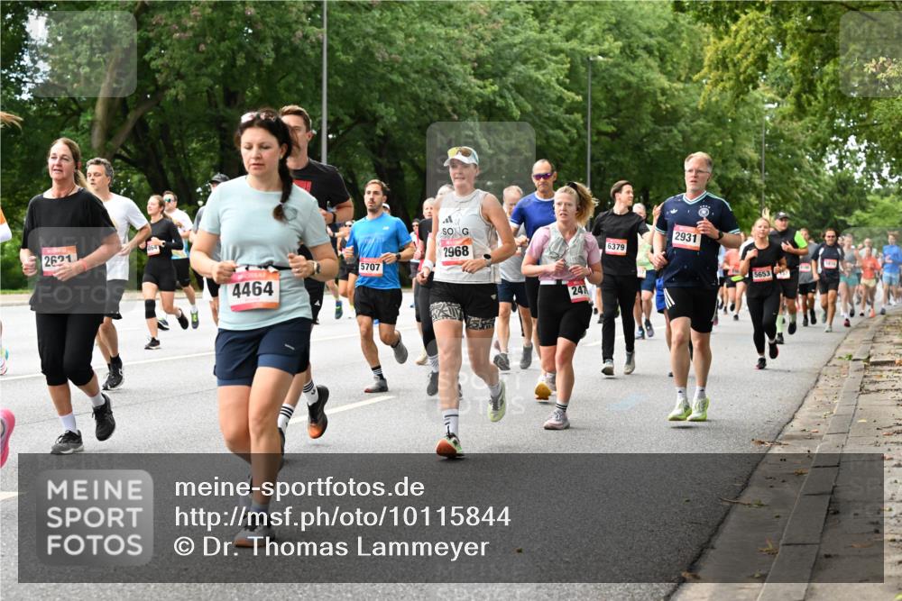 06.09.2026 - CURREX Alsterlauf Dr. Thomas Lammeyer http://msf.ph/oto/10115844 06.09.2026 09:11:39 Laufen 2621, 4464, 5707, 2968, 247, 6379, 2931, 5410, 5653 meine-sportfotos.de