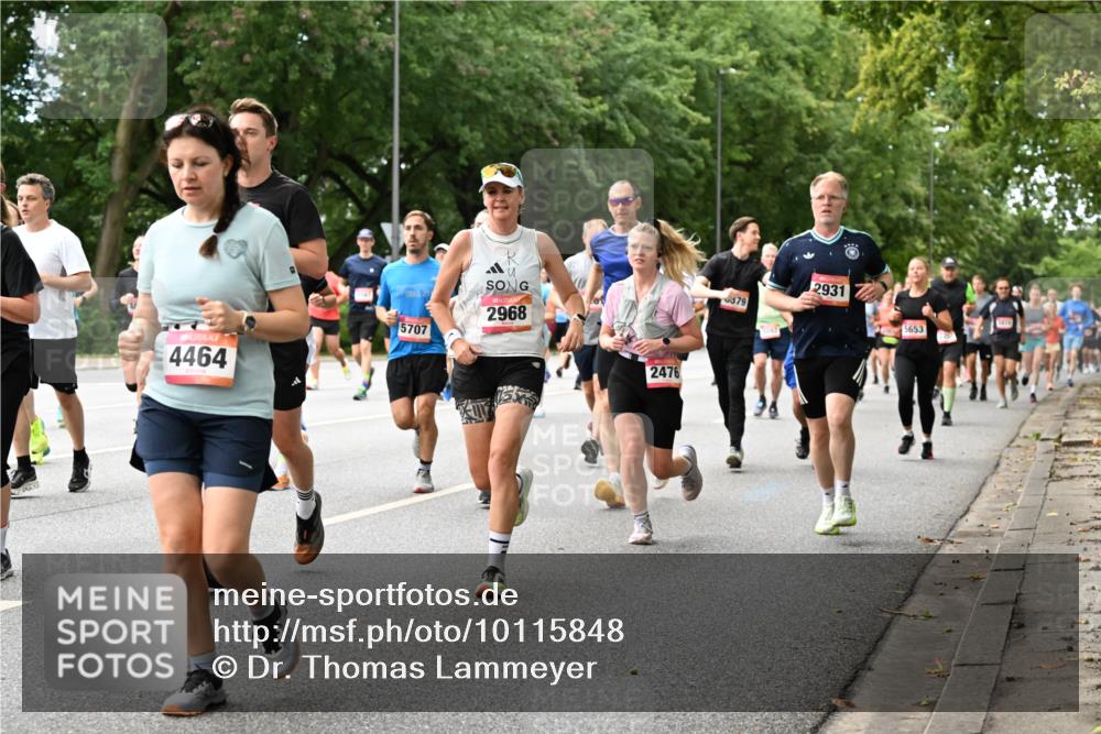 06.09.2026 - CURREX Alsterlauf Dr. Thomas Lammeyer http://msf.ph/oto/10115848 06.09.2026 09:11:40 Laufen 4464, 5707, 2968, 2476, 379, 2931, 5653 meine-sportfotos.de