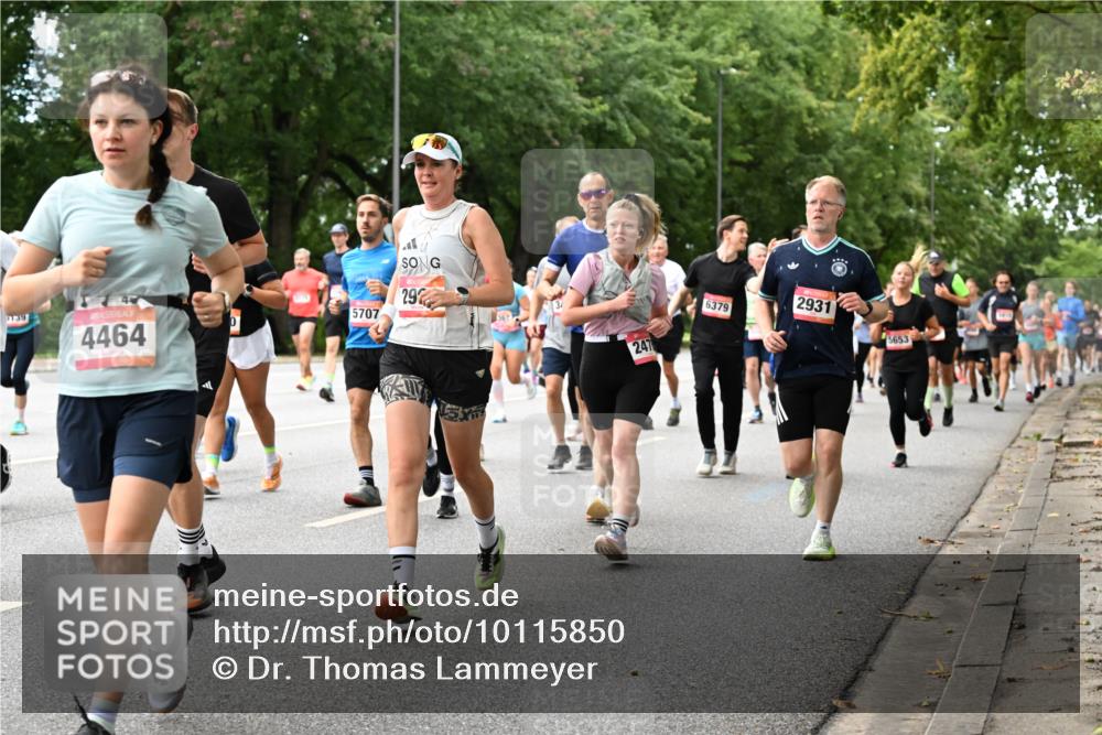 06.09.2026 - CURREX Alsterlauf Dr. Thomas Lammeyer http://msf.ph/oto/10115850 06.09.2026 09:11:40 Laufen 139, 4464, 5707, 29, 247, 6379, 2931, 5653 meine-sportfotos.de