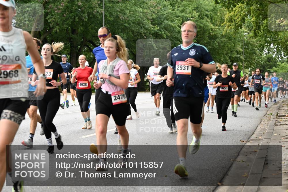 06.09.2026 - CURREX Alsterlauf Dr. Thomas Lammeyer http://msf.ph/oto/10115857 06.09.2026 09:11:41 Laufen 2968, 70, 23, 4628, 2476, 30, 2800, 2931, 2308, 5653, 5810, 4803 meine-sportfotos.de