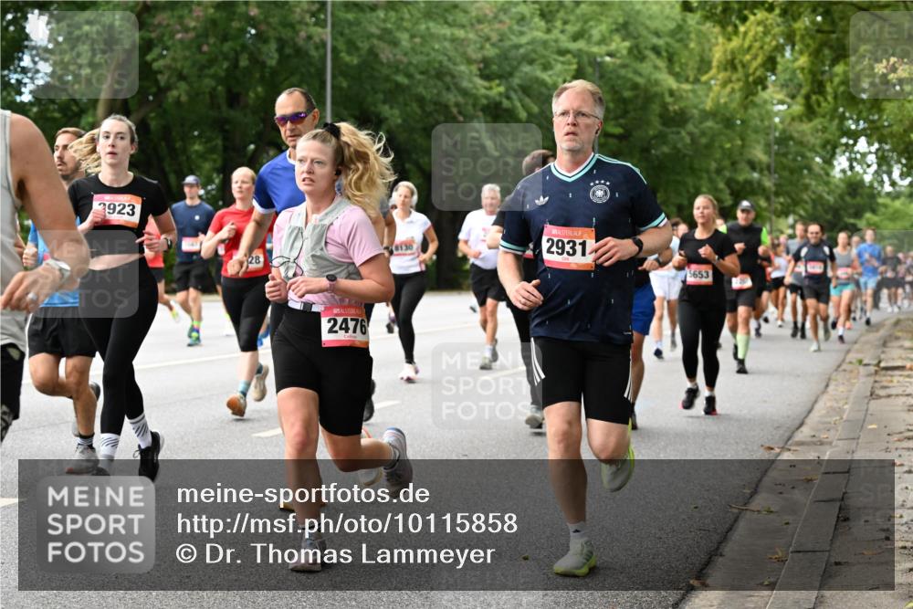 06.09.2026 - CURREX Alsterlauf Dr. Thomas Lammeyer http://msf.ph/oto/10115858 06.09.2026 09:11:41 Laufen 3923, 28, 2476, 8130, 2931, 5653 meine-sportfotos.de