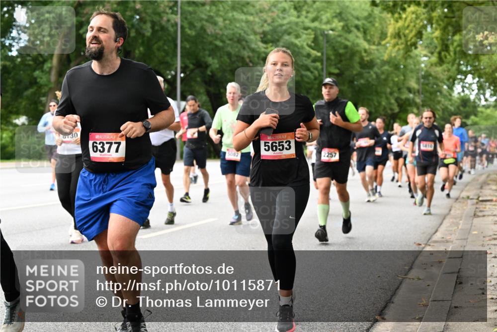 06.09.2026 - CURREX Alsterlauf Dr. Thomas Lammeyer http://msf.ph/oto/10115871 06.09.2026 09:11:44 Laufen 6130, 6377, 5087, 5653, 2257, 5610 meine-sportfotos.de