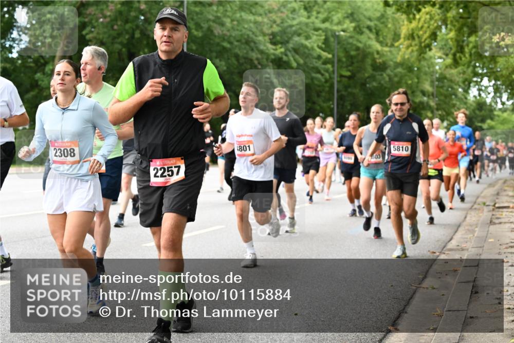 06.09.2026 - CURREX Alsterlauf Dr. Thomas Lammeyer http://msf.ph/oto/10115884 06.09.2026 09:11:46 Laufen 2308, 2257, 4801, 603, 5810 meine-sportfotos.de