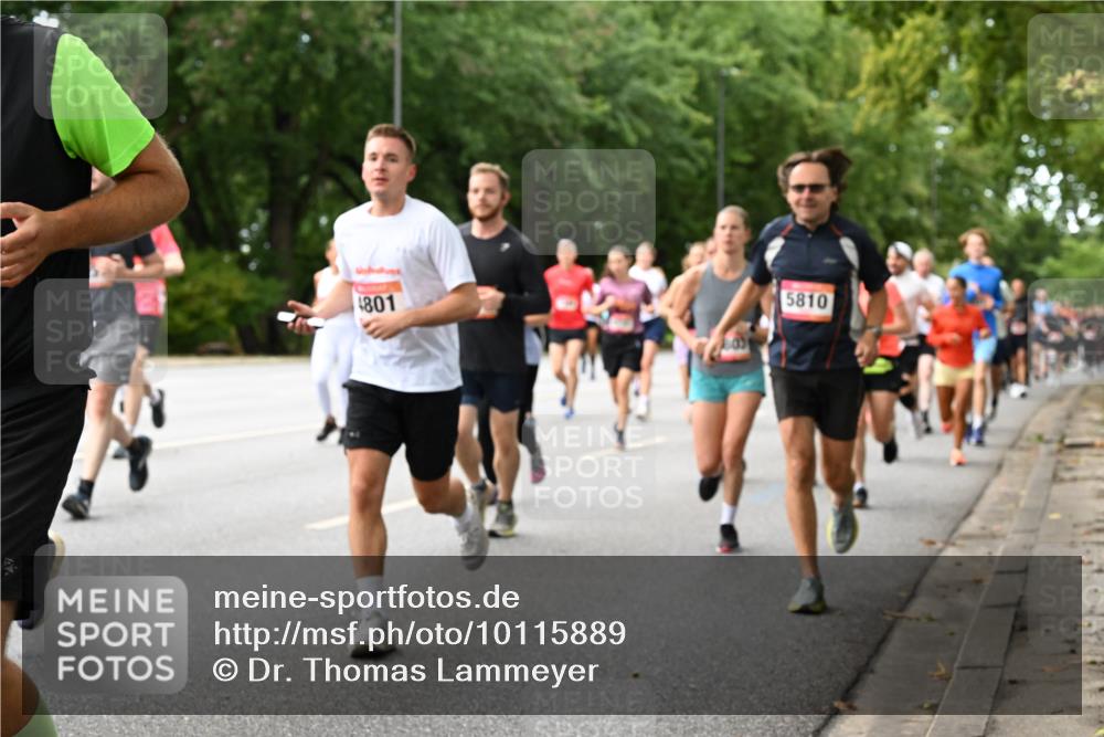06.09.2026 - CURREX Alsterlauf Dr. Thomas Lammeyer http://msf.ph/oto/10115889 06.09.2026 09:11:46 Laufen 4801, 5810 meine-sportfotos.de