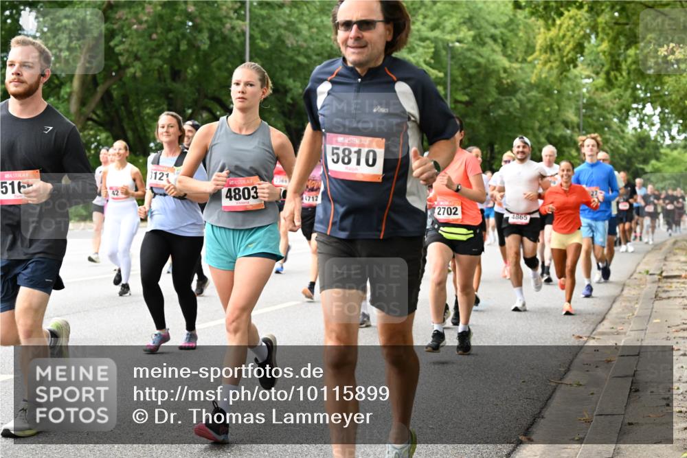 06.09.2026 - CURREX Alsterlauf Dr. Thomas Lammeyer http://msf.ph/oto/10115899 06.09.2026 09:11:48 Laufen 516, 3121, 4803, 2349, 4712, 5810, 2702, 4865 meine-sportfotos.de