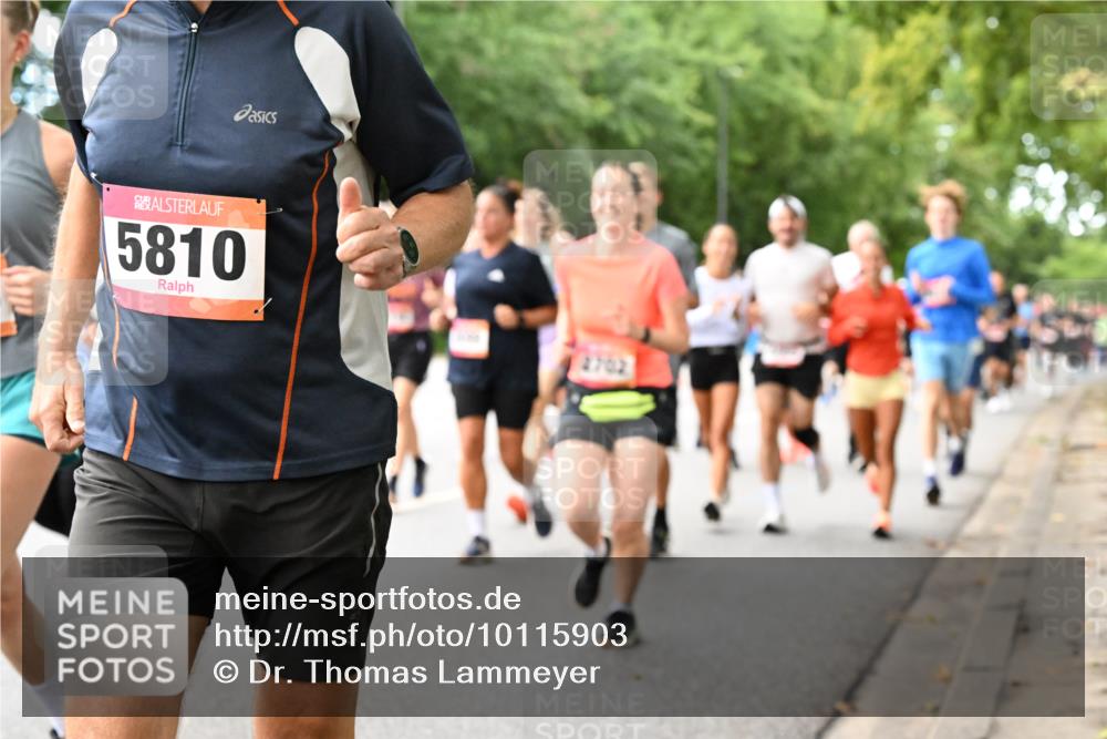 06.09.2026 - CURREX Alsterlauf Dr. Thomas Lammeyer http://msf.ph/oto/10115903 06.09.2026 09:11:48 Laufen 5810, 4702 meine-sportfotos.de