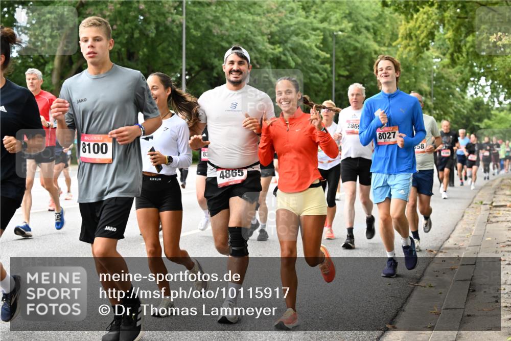 06.09.2026 - CURREX Alsterlauf Dr. Thomas Lammeyer http://msf.ph/oto/10115917 06.09.2026 09:11:50 Laufen 8100, 82, 4865, 2869, 8027, 58 meine-sportfotos.de