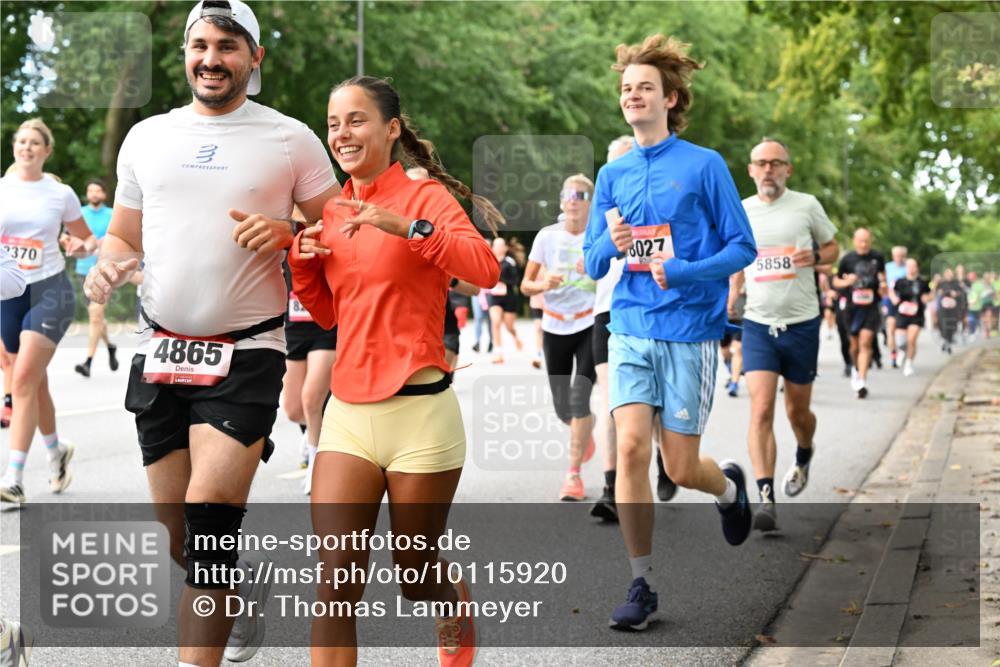 06.09.2026 - CURREX Alsterlauf Dr. Thomas Lammeyer http://msf.ph/oto/10115920 06.09.2026 09:11:51 Laufen 370, 4865, 027, 5858 meine-sportfotos.de