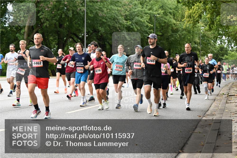 06.09.2026 - CURREX Alsterlauf Dr. Thomas Lammeyer http://msf.ph/oto/10115937 06.09.2026 09:11:54 Laufen 3442, 3550, 4462, 8265, 4949, 2236, 2173, 5669, 5725, 4276, 57, 6386, 3825 meine-sportfotos.de