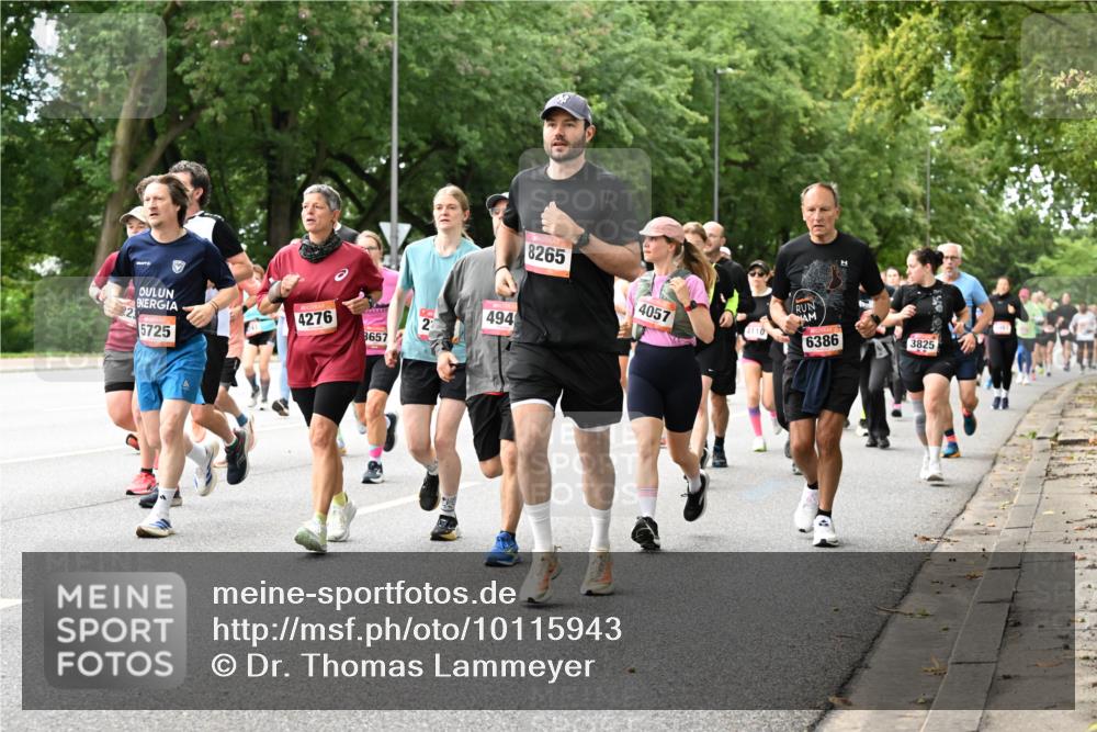 06.09.2026 - CURREX Alsterlauf Dr. Thomas Lammeyer http://msf.ph/oto/10115943 06.09.2026 09:11:54 Laufen 2, 4276, 494, 2, 5725, 8657, 8265, 4057, 6386, 3825 meine-sportfotos.de
