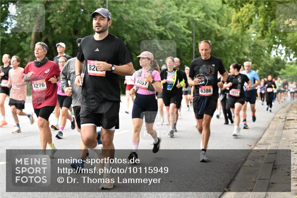 06.09.2026 - CURREX Alsterlauf Dr. Thomas Lammeyer http://msf.ph/oto/10115949 06.09.2026 09:11:55 Laufen 826, 4057, 4276, 2374, 6386, 825 meine-sportfotos.de