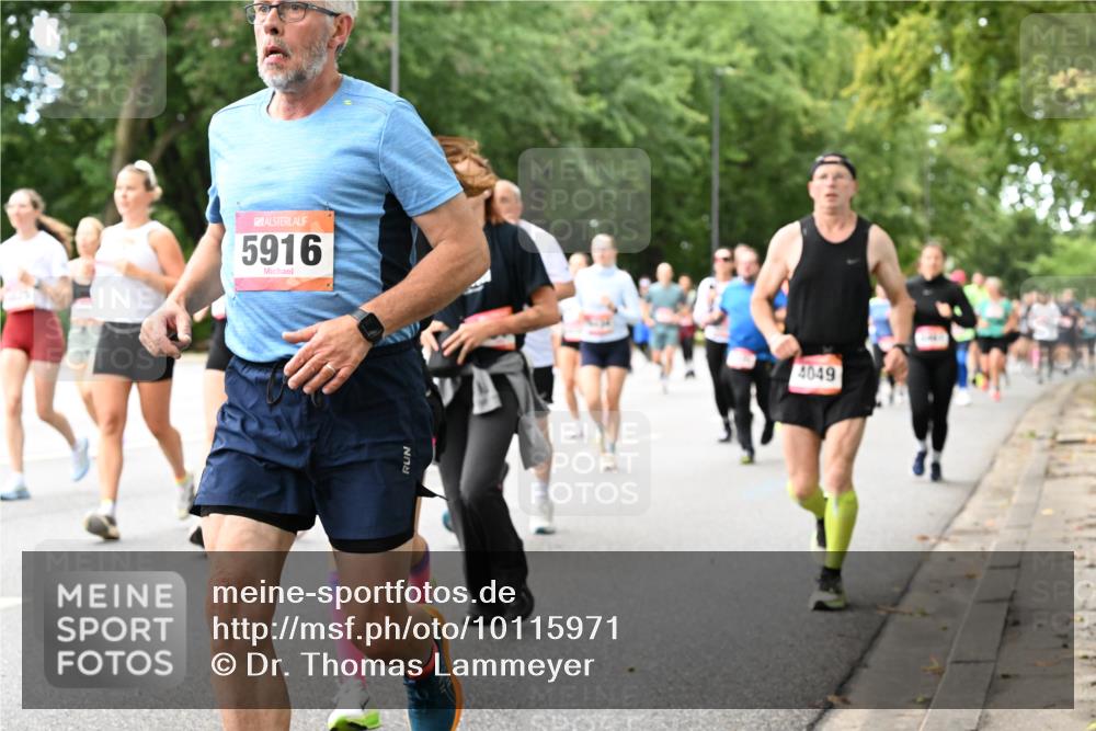 06.09.2026 - CURREX Alsterlauf Dr. Thomas Lammeyer http://msf.ph/oto/10115971 06.09.2026 09:11:59 Laufen 5916, 4049 meine-sportfotos.de