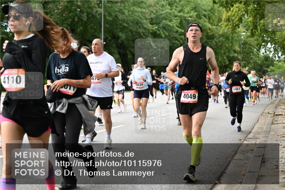 06.09.2026 - CURREX Alsterlauf Dr. Thomas Lammeyer http://msf.ph/oto/10115976 06.09.2026 09:11:59 Laufen 4110, 673, 220, 4434, 4049, 5461 meine-sportfotos.de